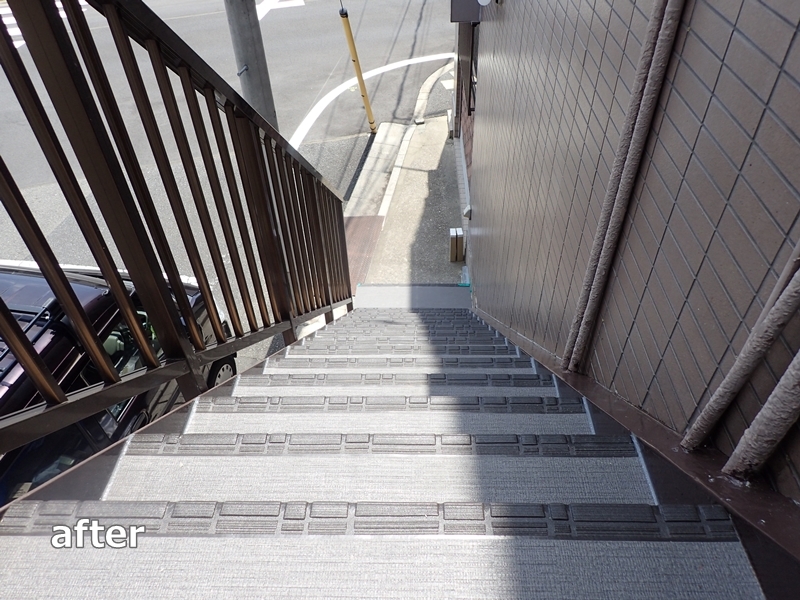 東京都葛飾区マンション屋上階段防水工事　タキステップ張り後